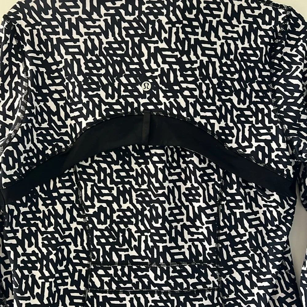 Lululemon Define Jacket - Picture 4 of 4